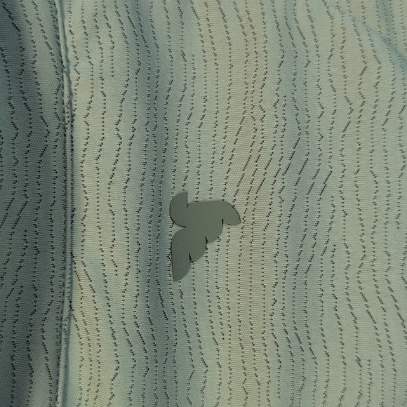 Macade Men's Sage Core Tech Shirt Size L EUC - Picture 6 of 10